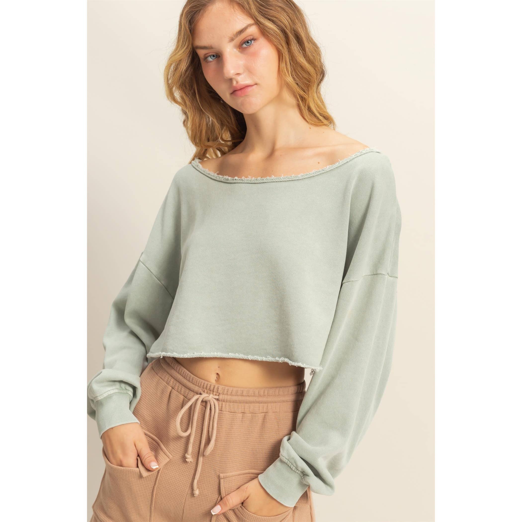 Frayed Detail Long Sleeve Crop Top: SAGE GREEN / S-M-L(2-2-2)