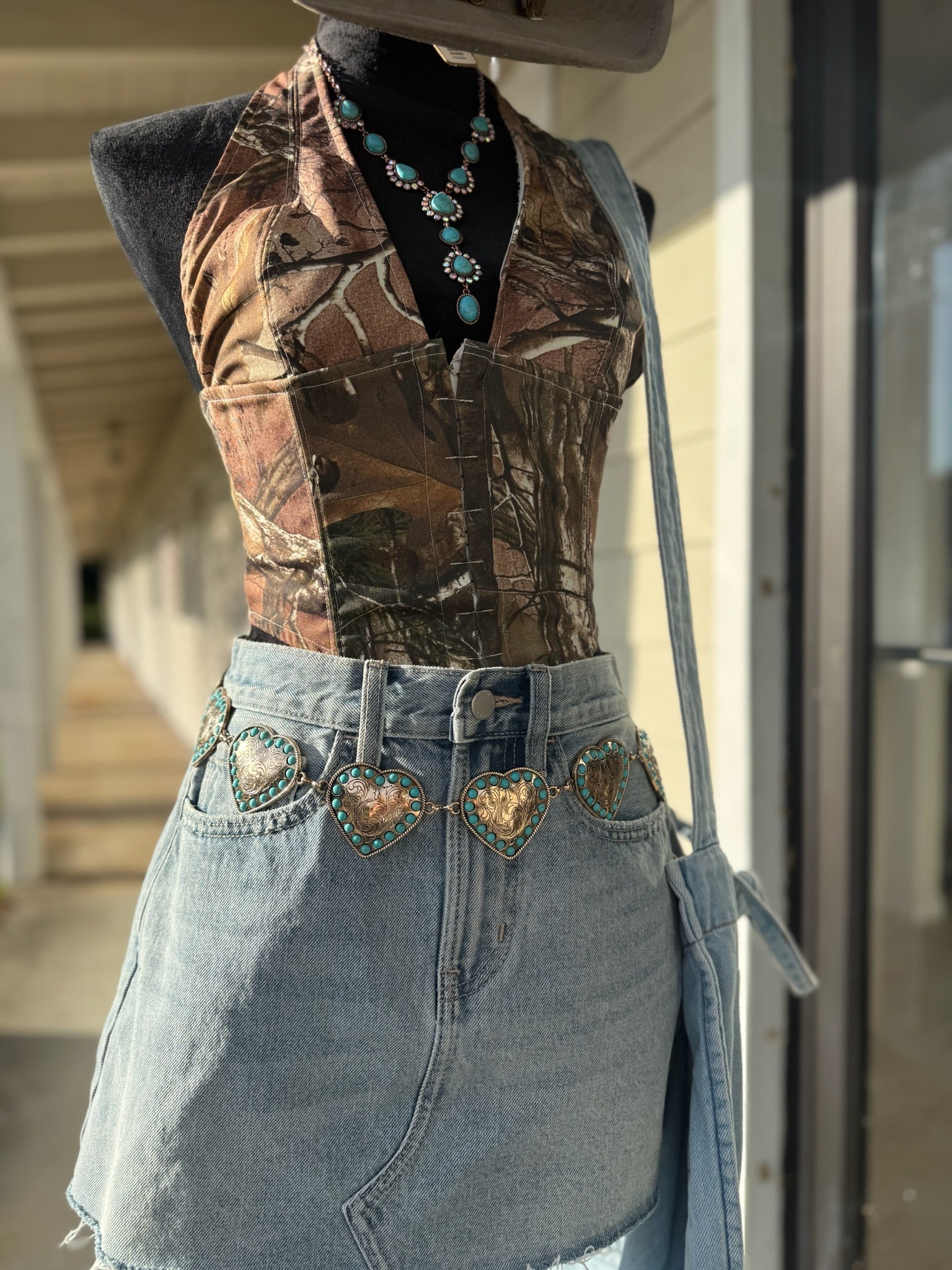 Lovely Hearts Gold Concho