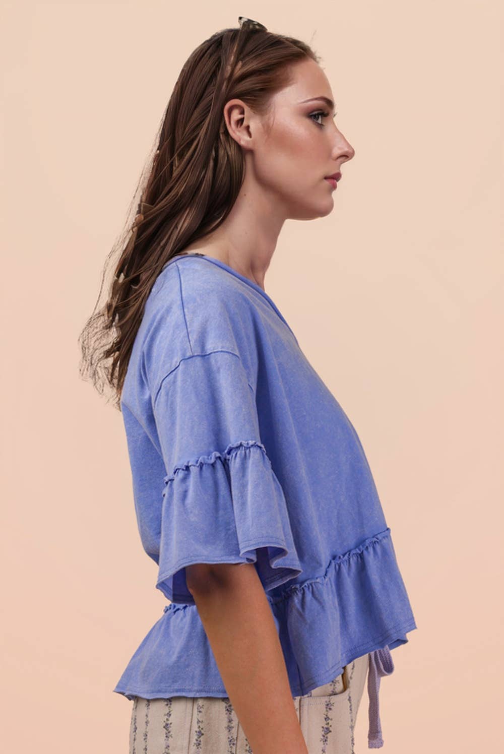 Mineral Washed Ruffle Detail Knit Top: BLUE /