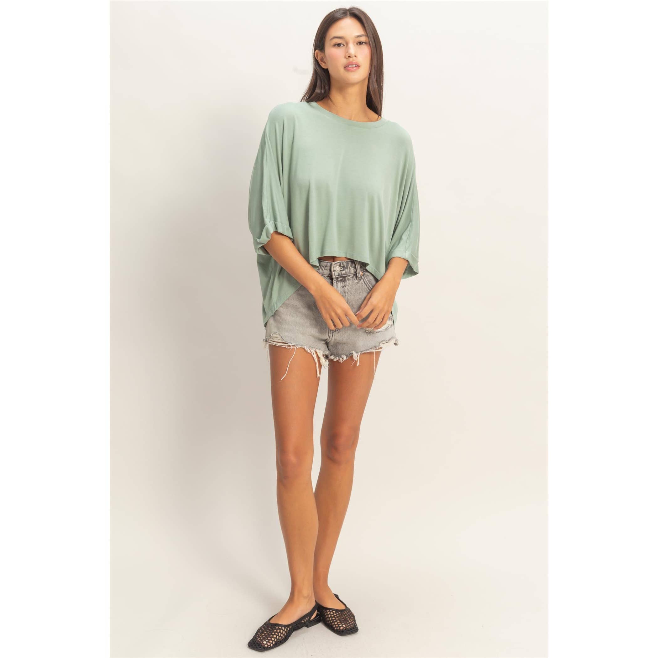 Relaxed High-Low Batwing Sleeve Top: BLACK / S-M-L(2-2-2)