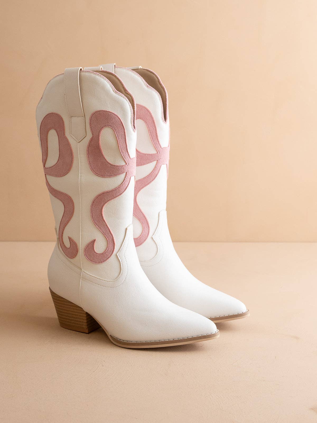 Kiki’s Bow Bday Boots