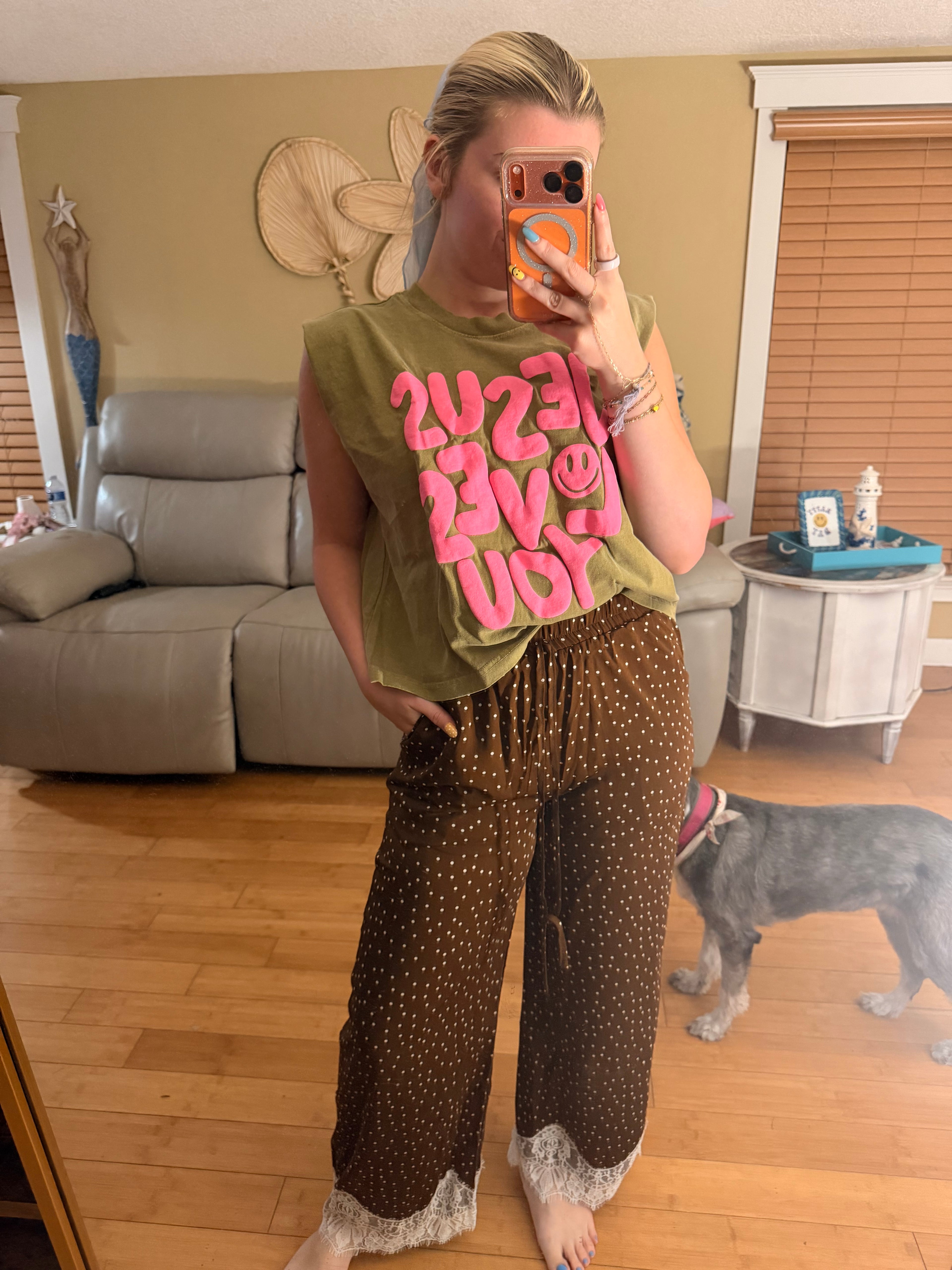 Jesus Loves you- puff print