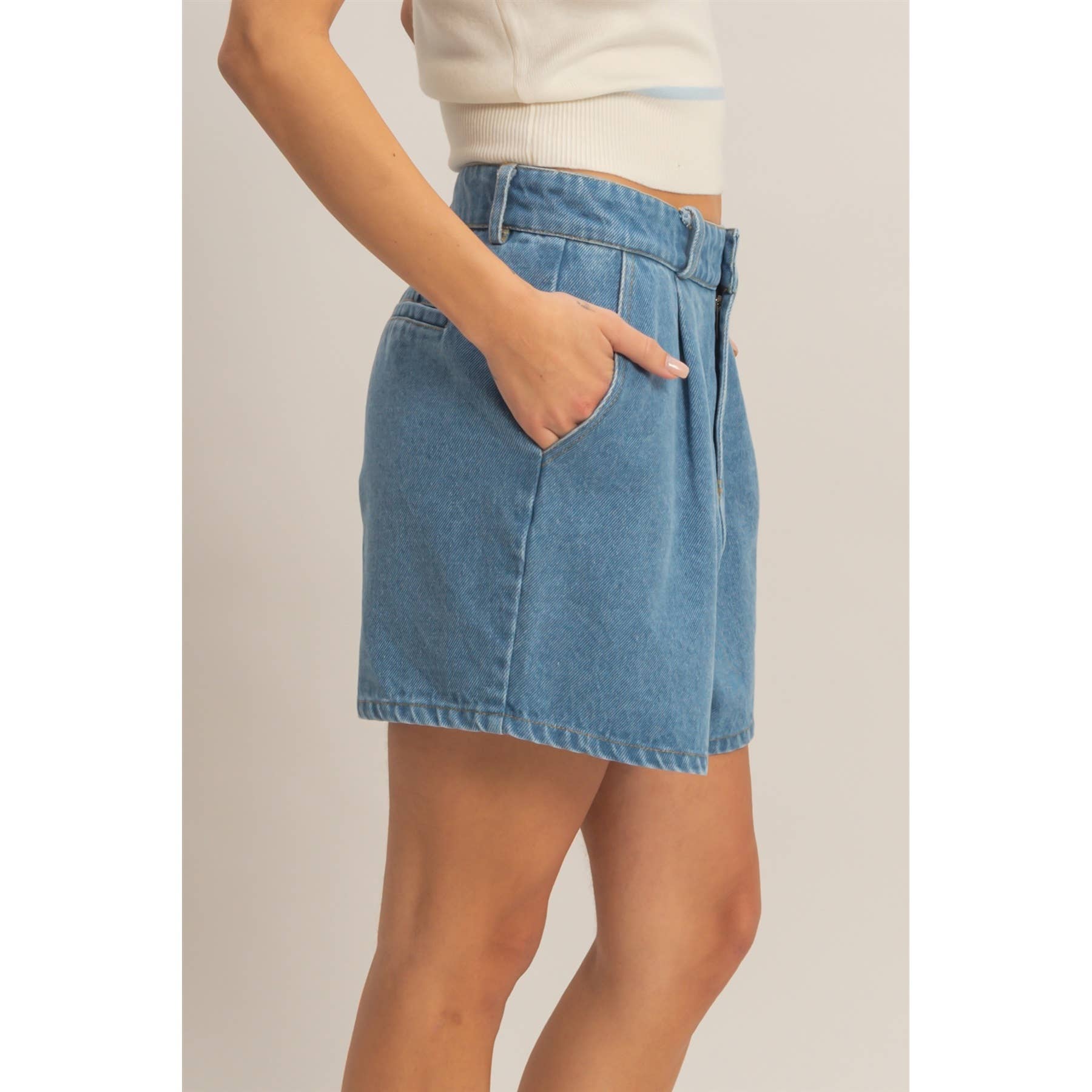 Enzyme Wash Denim Shorts: L.BLUE / S-M-L(2-2-2)