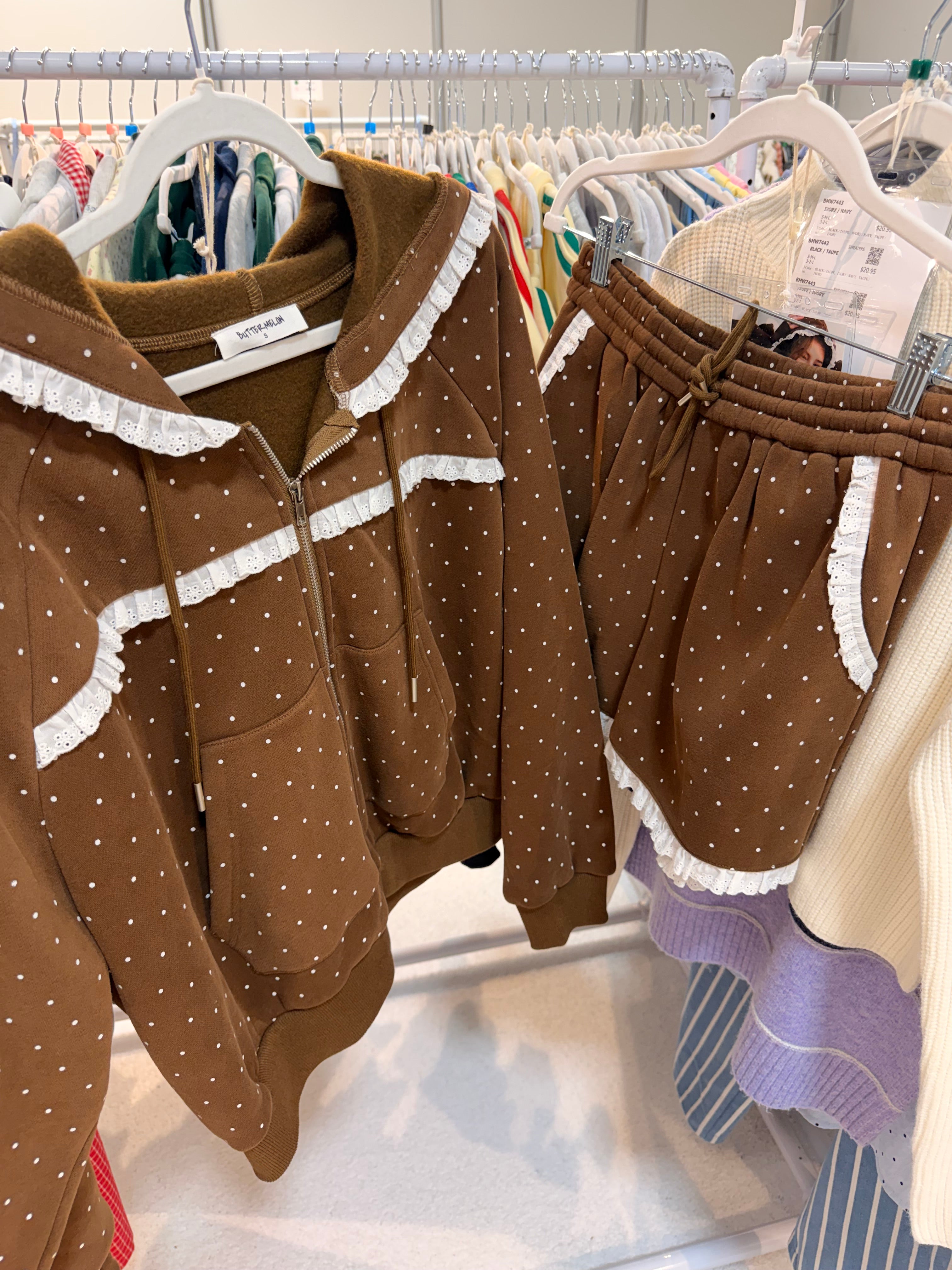 The Frilly Set