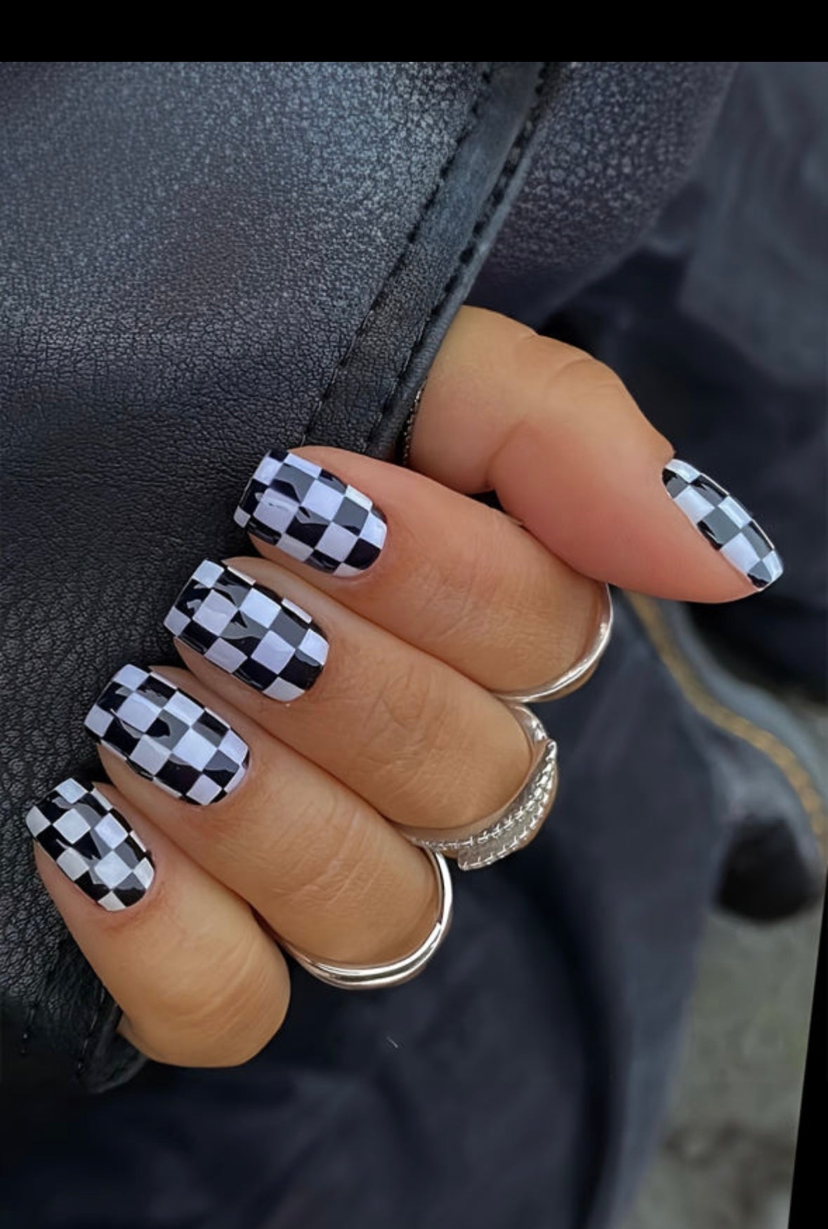 Press on nail