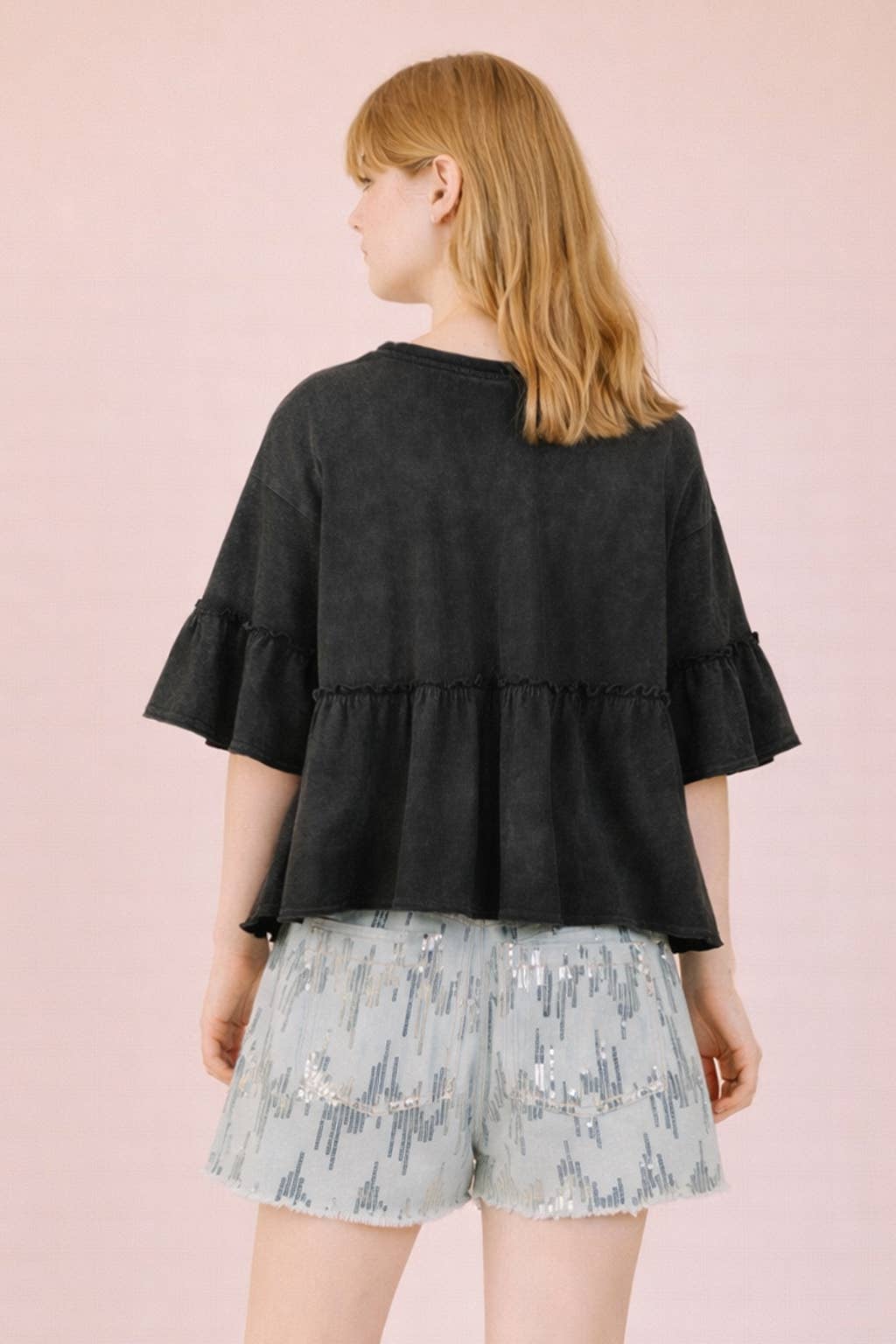 Mineral Washed Ruffle Detail Knit Top: BLUE /