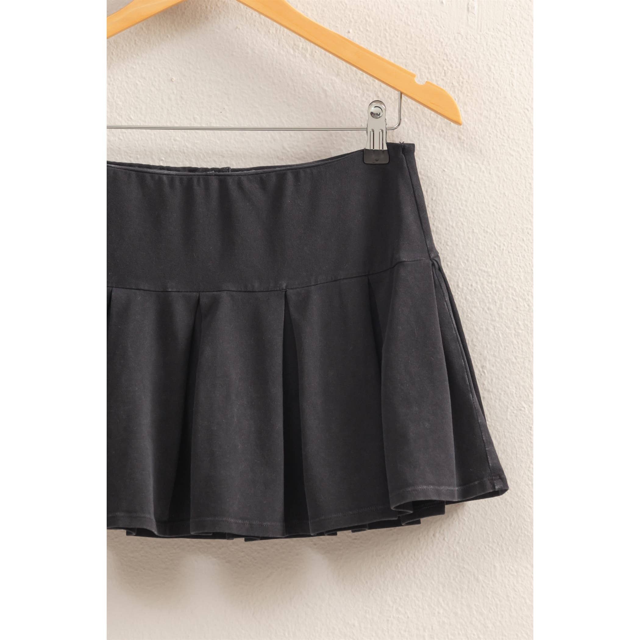 Mid Rise Pleated Mini Skort: DUSTY INDIGO / S-M-L(2-2-2)